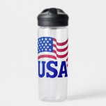 United States Unity Wave Trinkflasche<br><div class="desc">A bold typographic design where the letters "USA" seamlessly blend into a sweeping graphic element—suggesting motion, connection, and pride. The design symbolizes the fusion of national identity with a forward-looking spirit, capturing the energy and diversity of America through visual harmony.</div>