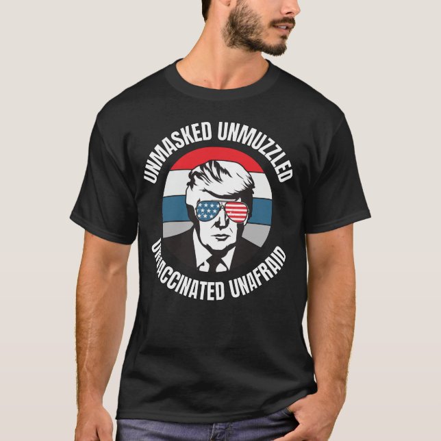 Unmaskiert, ungeimpft, ungeimpft - Phantastisch T-Shirt (Vorderseite)