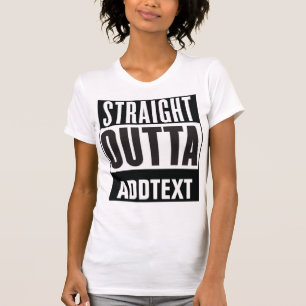 Unmittelbar hinter dem Text T-Shirt
