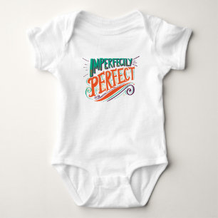 Unperfekt perfekter Cartoon für Zitate Baby Strampler