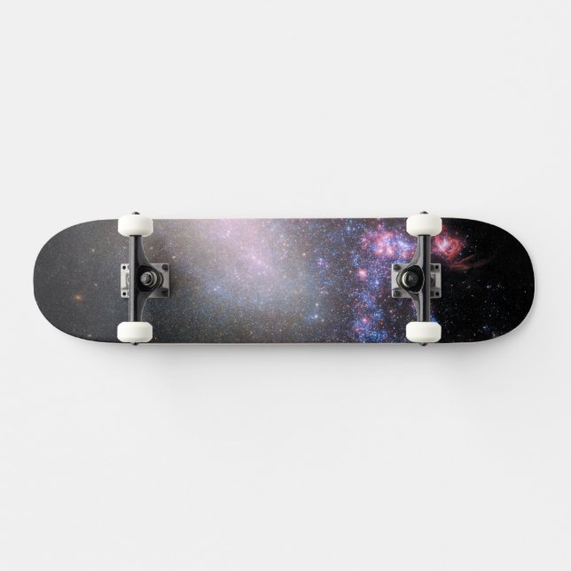 Unregelmäßige Galaxy Ngc 4485 Skateboard (Horizontal)