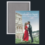 Unser Abenteuer beginnt Foto Danke Hochzeit Magnet<br><div class="desc">Feiern Sie Ihre neue Reise mit dem Foto "Unser Abenteuer beginnt" Dankeschön an Ihr Hochzeitsmagnet - ein perfekter Sake für Ihre Hochzeitsgäste! Dieser Magnet verbindet eine persönliche Touch mit einem praktischen, anhaltenden Memento, indem er neben dem herzlichen Foto "Unser Abenteuer beginnt" Ihr Lieblingsstipendium vorstellt. Es ist so konzipiert, dass es...</div>