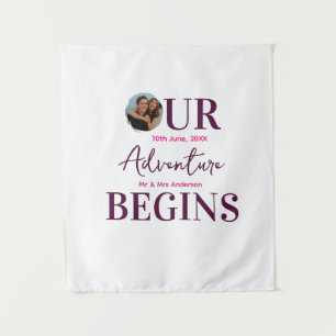 Unser Abenteuer beginnt Foto Hochzeitspaar rund Wandteppich