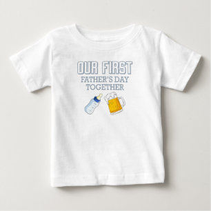 Unser erster Tag des Vaters 👨 ❤️ Baby T-shirt