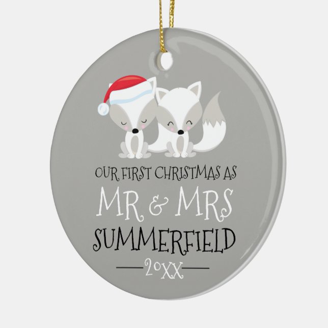 Unser erster Weihnachts-arktischer Fox Personalisi Keramik Ornament (Links)