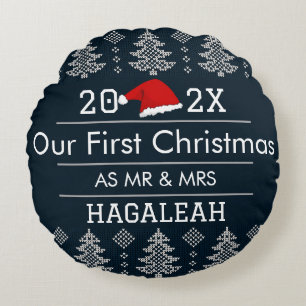 Unser erstes Weihnachten als Herr und Frau Frischv Rundes Kissen