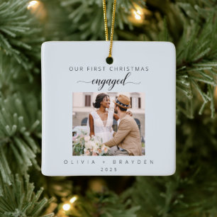 Unser erstes Weihnachten als verlobtes Winterfoto Keramikornament