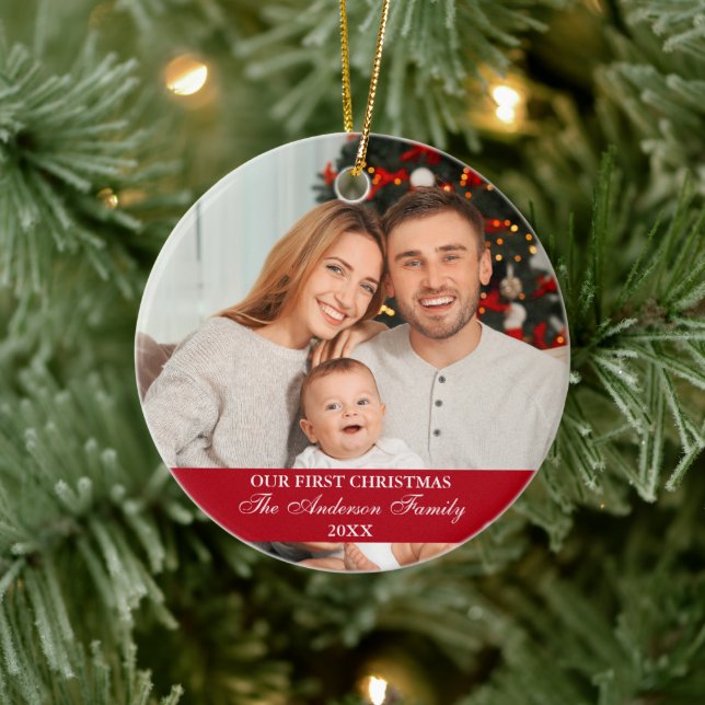 Unser erstes Weihnachts-Foto Rot Keramik Ornament (Baum)