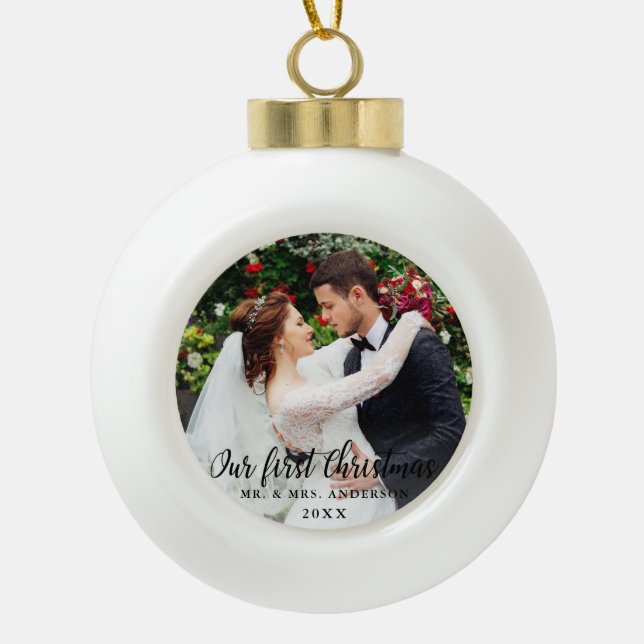 Unser erstes Weihnachtsfest-Foto Keramik Kugel-Ornament (Vorderseite)