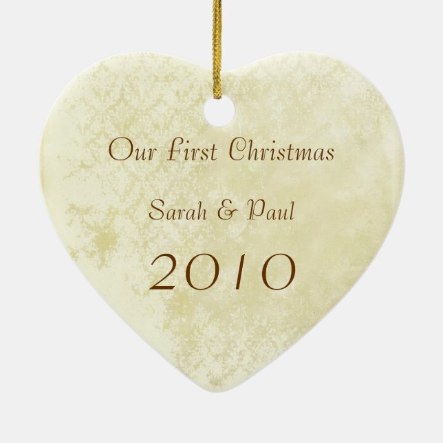 Unser erstes Weihnachtsgeschenk mit Damast-Foto Keramik Ornament (Hinten)