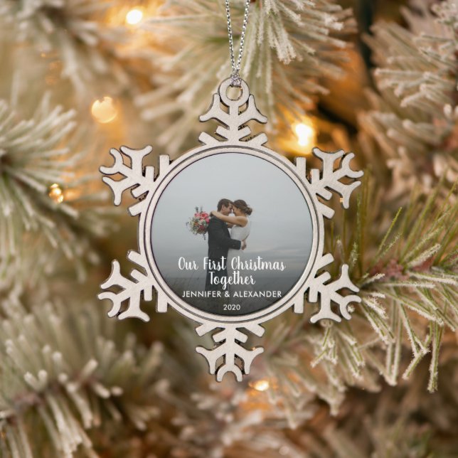 Unser erstes Weihnachtspaar zusammen verheiratetes Schneeflocken Zinn-Ornament (Baum)