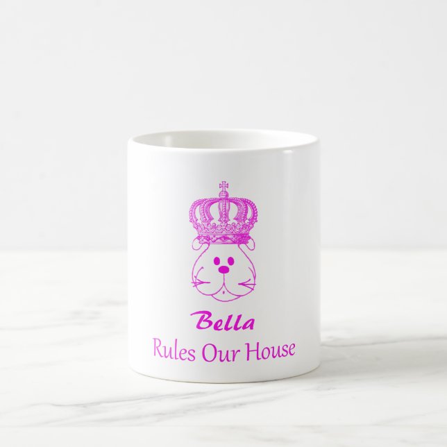 Unser Hund regiert die Tasse unseres Hauses (Mittel)