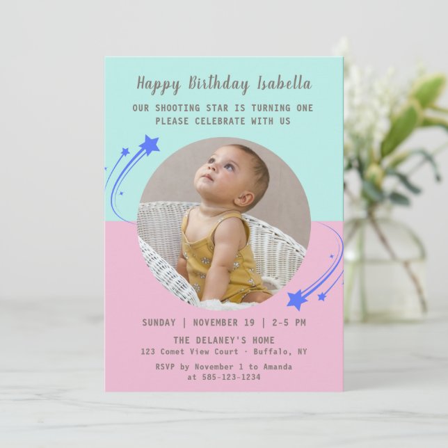 Unser Shooting Star dreht sich einen Geburtstag Einladung (Stehend Vorderseite)