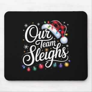 Unser Team räumt Weihnachtslichter Rote Santa-Mütz Mousepad