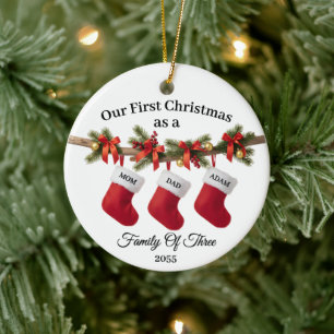 Unsere erste Weihnachtsfamilie von drei Strümpfen Keramik Ornament