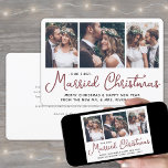 Unsere ersten Verheirateten Weihnachten 3 Hochzeit<br><div class="desc">Gerne Urlaubswünsche als neuer Mr. & Mrs. Feiern Sie die Hochzeit als Neuvermählte und teilen Sie drei Ihrer Lieblingsfotos mit einer stilvollen individuellen Foto-Collage "Our First Verheiratet Christmas". Der gesamte Text auf dieser Vorlage ist einfach zu personalisieren, um jeden beliebigen Text, wie lustig und Verheiratet, Merrily Verheiratet, Happy Holidays, Frohen...</div>