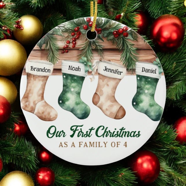 Unsere ersten Weihnachten als Familie von 4 Ferien Keramik Ornament (Von Creator hochgeladen)