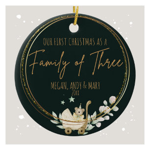 Unsere ersten Weihnachten als Familie von drei Keramik Ornament