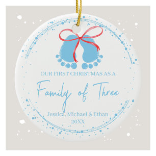Unsere ersten Weihnachten als Familie von drei Keramik Ornament