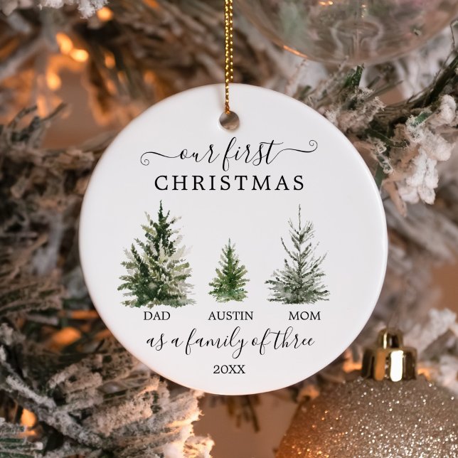 Unsere ersten Weihnachten als Familie von drei Ornament (Von Creator hochgeladen)