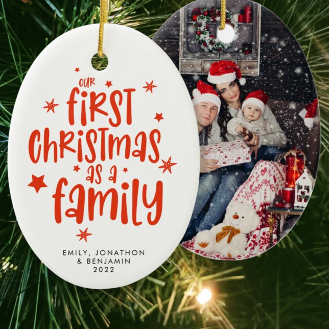 Unsere ersten Weihnachten als Foto-Familiennamen J Keramik Ornament (Von Creator hochgeladen)