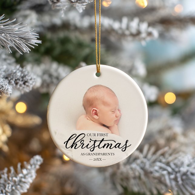 Unsere ersten Weihnachten als Großeltern Schwarzes Keramik Ornament (Von Creator hochgeladen)