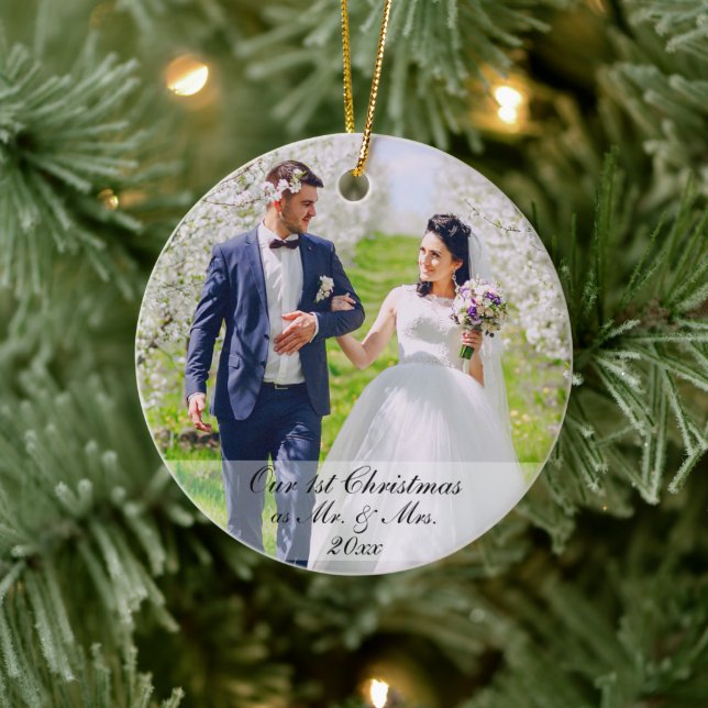Unsere ersten Weihnachten als Herr. & Mrs. Foto Rd Keramikornament (Baum)