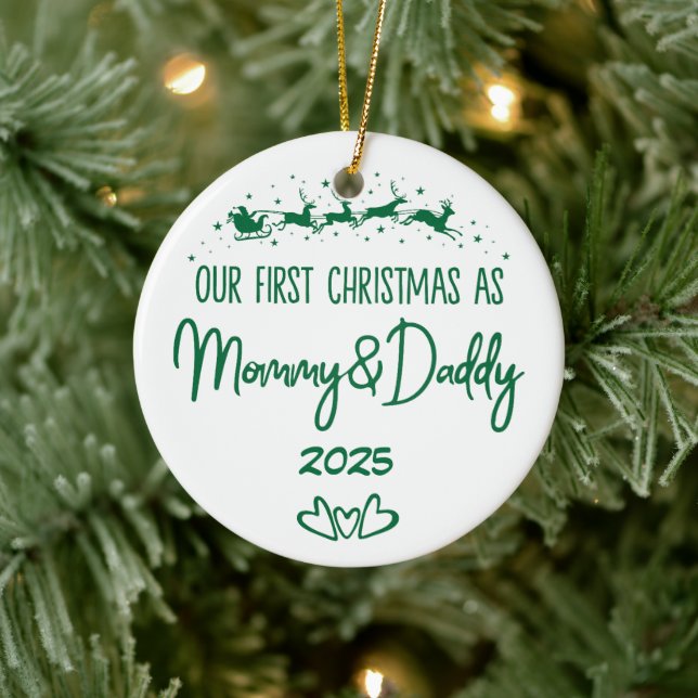 Unsere ersten Weihnachten als Mama und Papa Keramik Ornament (Baum)