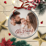 Unsere ersten Weihnachten als Mama und Vater Baby  Ornament Aus Metall<br><div class="desc">Unsere ersten Weihnachten als Mama und Vater Baby Foto Ornament</div>