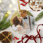 Unsere ersten Weihnachten als Mr. und Mrs. Rose Go Keramik Ornament<br><div class="desc">Unsere ersten Weihnachten als Mr. und Mrs. Rose Gold Foil Keramik Ornament</div>