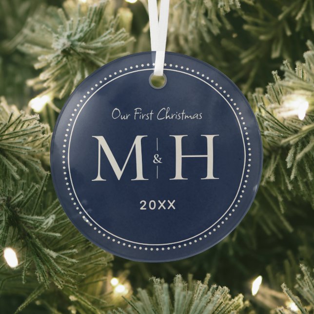 Unsere ersten Weihnachten Newlywings Monogram Navy Ornament Aus Glas (InSitu)
