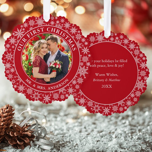 Unsere ersten Weihnachtskuchen Foto Snowflakes Rot Ornament Karte (A greeting card that is also an ornament! Customize with your photo and personalized text.)