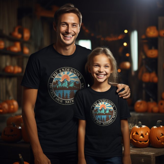 Unsere Familie der kundenangepassten Anpassung sch T-Shirt (Von Creator hochgeladen)