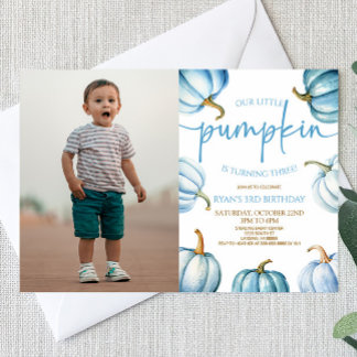 Unsere kleine Pumpkin Blue White Fall Birthday Par Einladung