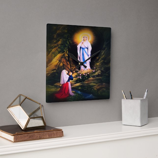 Unsere Lady von Lourdes Quadratische Wanduhr (Büro)