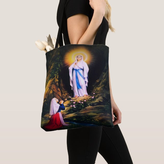 Unsere Lady von Lourdes Tasche (Von Nahem)