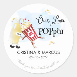 Unsere Liebe ist Poppin Popcorn Runder Aufkleber