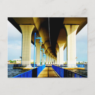 Unter brücken blaue Lichter und Foto der Fußgänger Postkarte