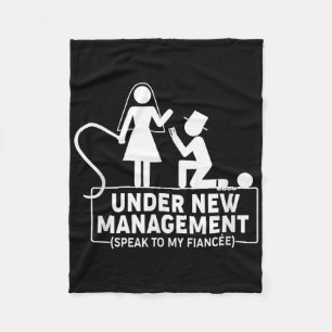 Unter dem neuen Management-Bachelor-Party-Favorite Fleecedecke
