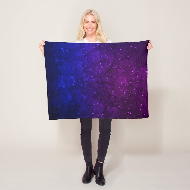 Unter den Sternen in der blauen und Lila Galaxie Fleecedecke (Beispiel)