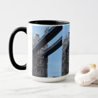 Unter der Londoner Bridge-Tasse