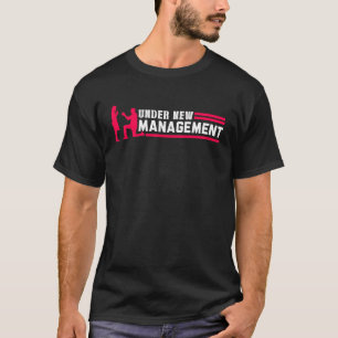 Unter neuer Leitung Hochzeitsmänner Junggesellenab T-Shirt
