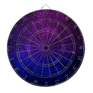 Unter Sternen in der blauen und lila Galaxie Dartscheibe