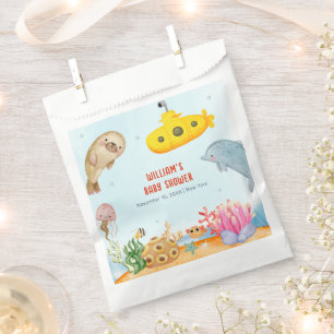 Unterhalb der maritimen Babydusche Geschenktütchen