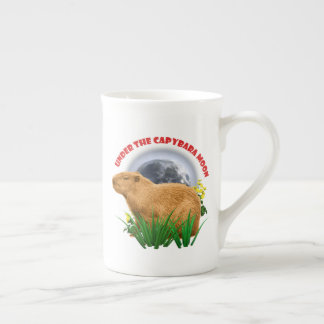 Unterhalb des Capybara Moon Funny Capybara Prozellantasse