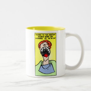 Unterhaltung mit dem Zahnarzt Zweifarbige Tasse