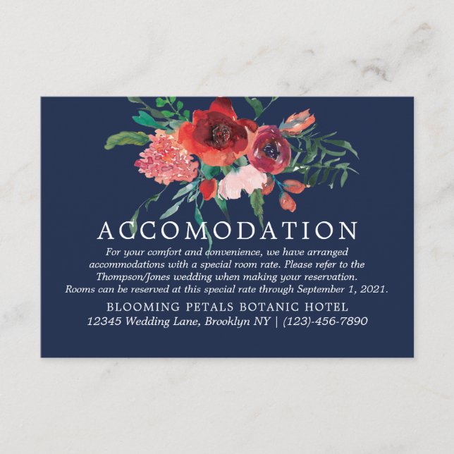 Unterkunft in Navy Blue Burgundy Coral Floral Begleitkarte (Vorderseite)