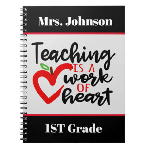 Unterrichten ist ein Kunstwerk, das den Namen hinz Notizblock