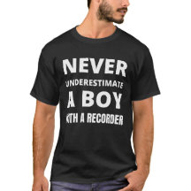 Unterschätze niemals einen Jungen mit einem Blockf