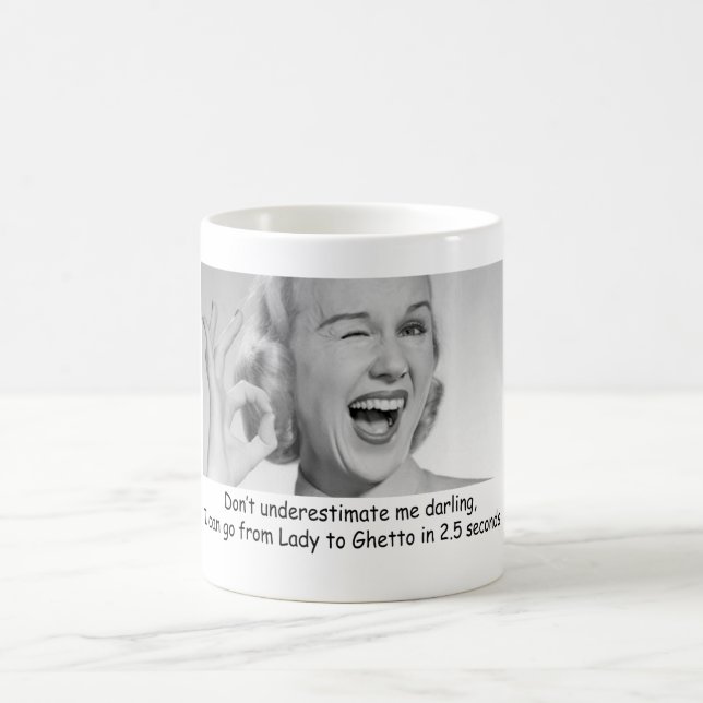 UNTERSCHÄTZEN SIE MICH NICHT SÜSSER KAFFEE-BÜRO KAFFEETASSE (Mittel)